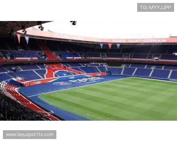 王子公园球场与让-布安球场相邻,共构成巴黎体育地标 王子公园球场与让-布安球场相邻,共构成巴黎体育地标